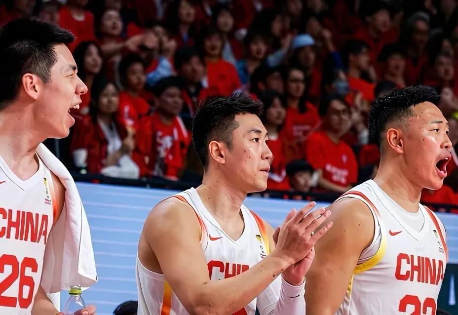 九游娱乐-中国男篮世预赛总结：赵继伟、胡金秋满分，三人或无缘国家队资格